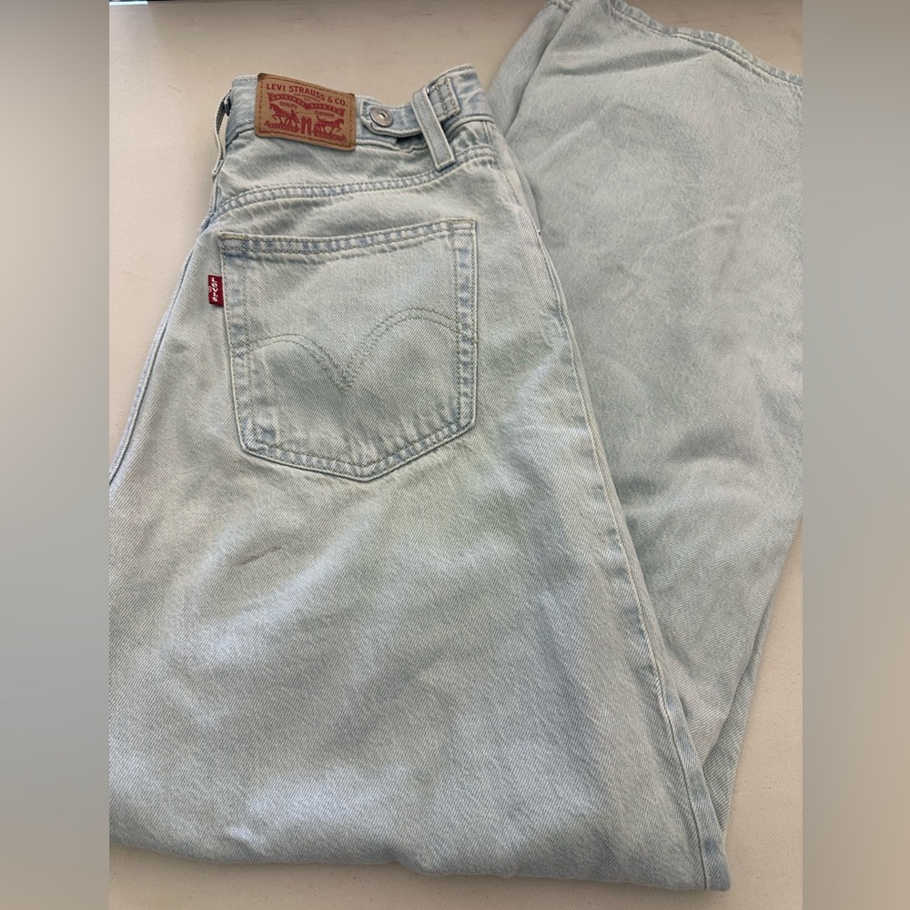 Levi's Women's baggy Jeans with tabs at waist - Picture 7 of 15